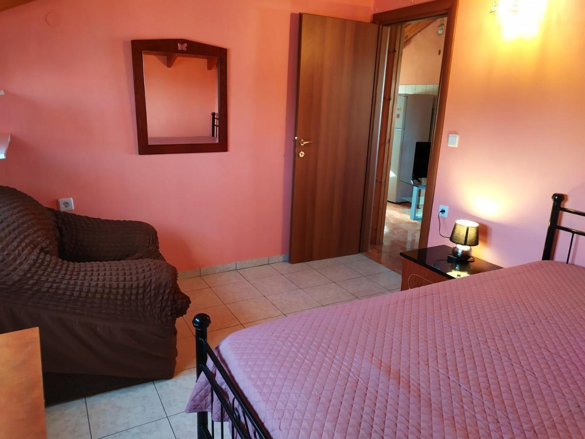 Noufara Apartments Néa Meságkala Habitación foto