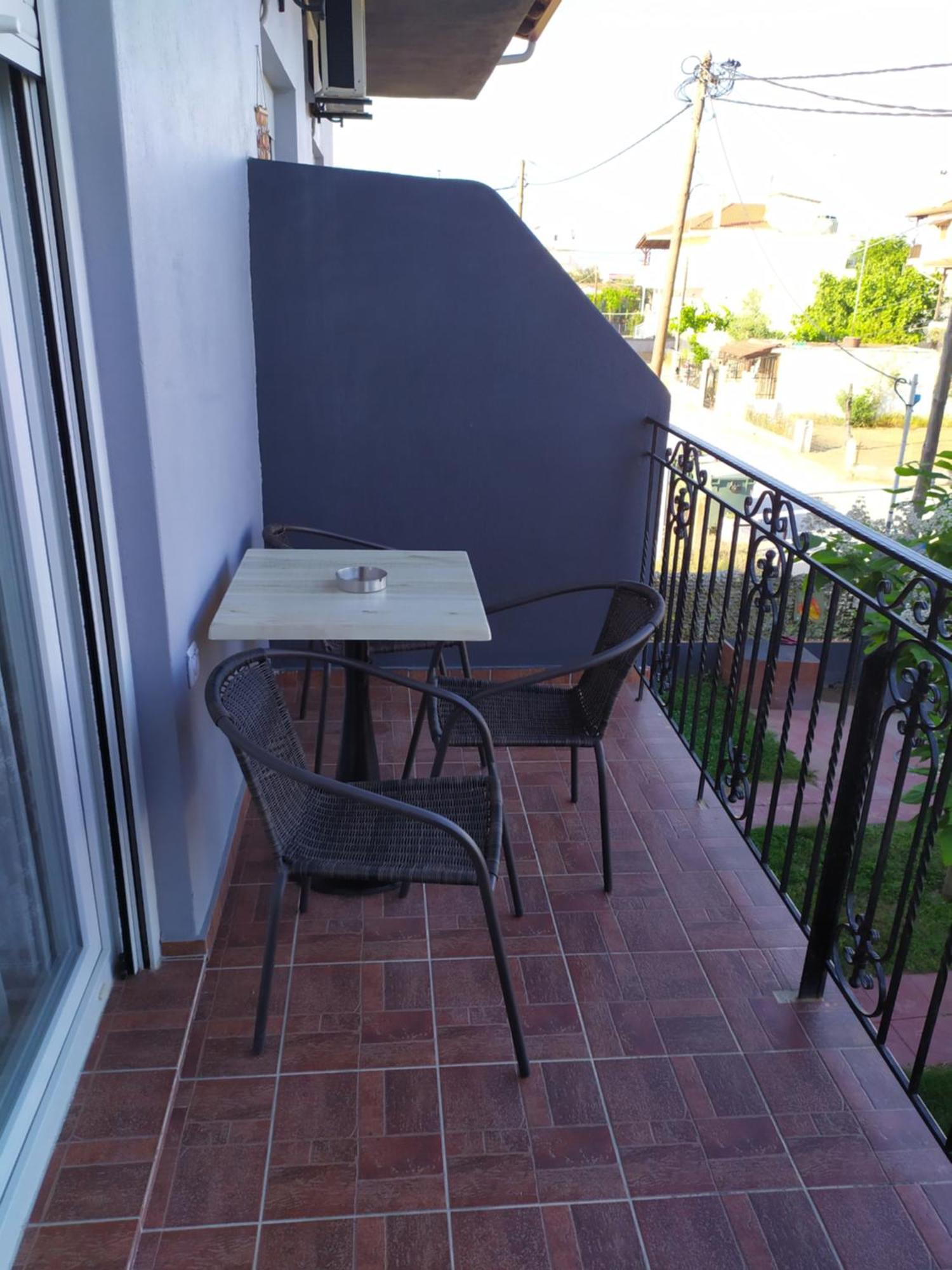 Noufara Apartments Néa Meságkala Habitación foto